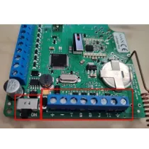 Módulo de integração de dispositivos Ajax com central cablada